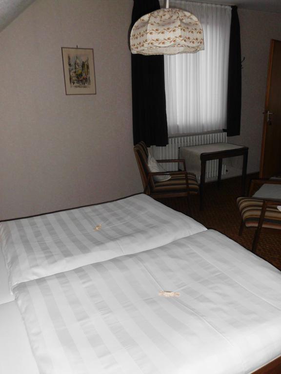 Finken, Gaestezimmer An Der Rench オッペナウ 部屋 写真
